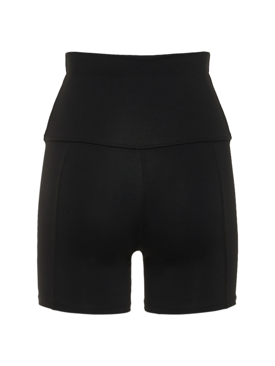 Live The Process - HOCHTAILLIERTE SHORTS MIT GEOMUSTER