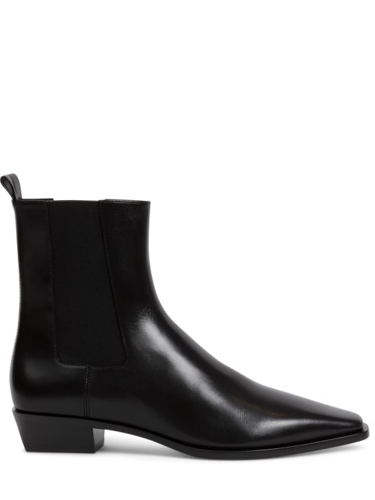 SIMKHAI: 35mm hohe Chelseastiefel aus Leder „Lennon“