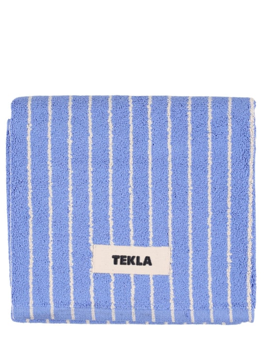 Tekla - Tapis de bain Clear Blue Stripes
