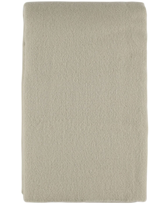HAY: Mono wool throw