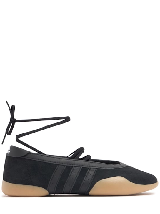 adidas Originals: Sneakers Taekwondo Mei Ballet
