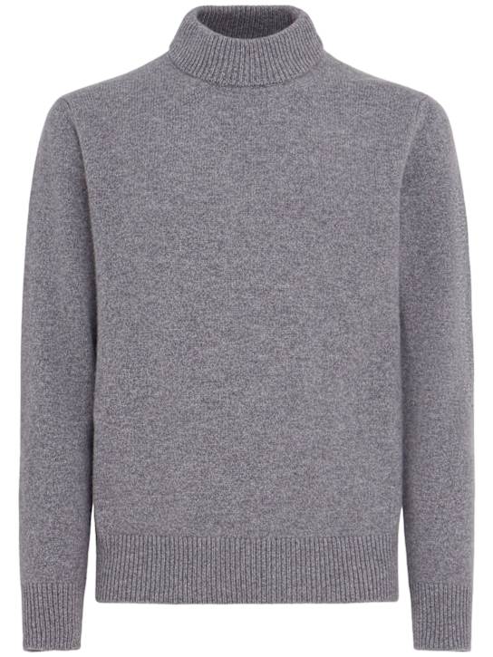 THE CORE: Wool knit funnel neck sweater