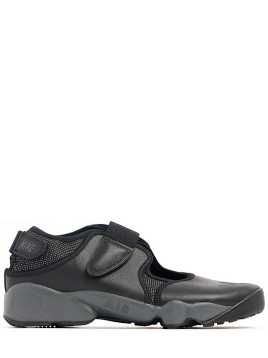 Nike: Baskets Air Rift
