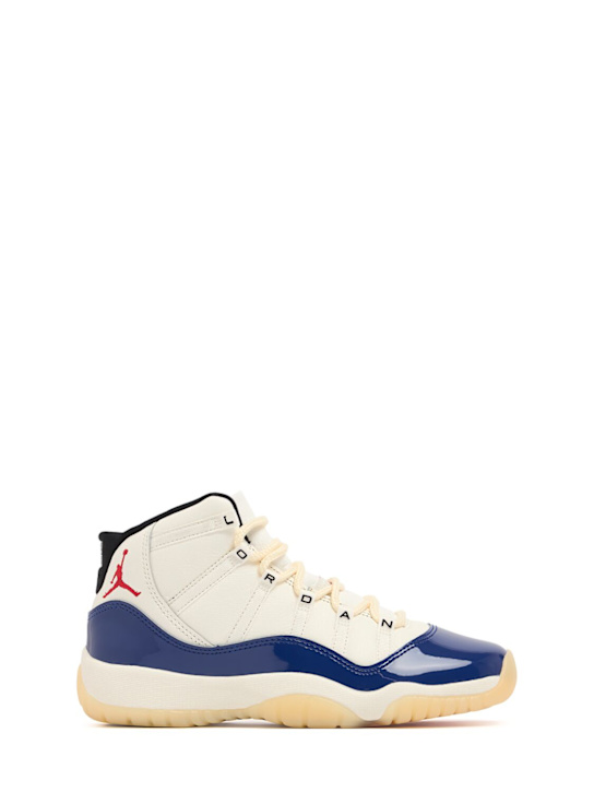 Jordan: Air Jordan 11 Retro Rare Air sneakers