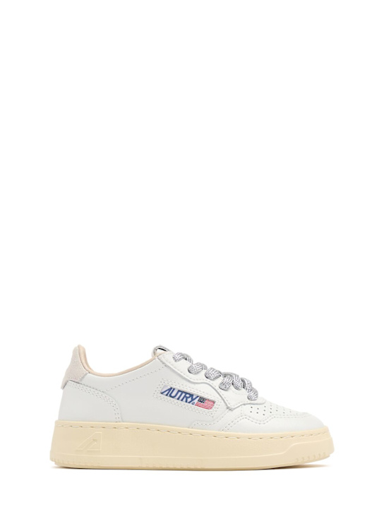 Autry - Medalist low leather lace-up sneakers