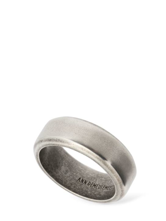 Ann Demeulemeester - Minimalistischer, quadratischer Ring „Vasti“