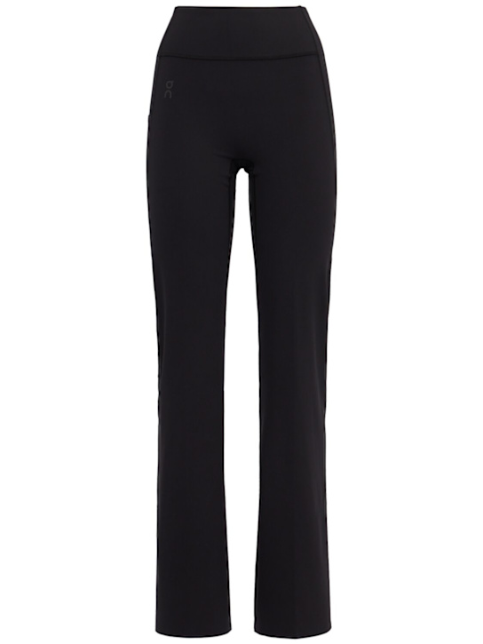 On - Studio flared tights