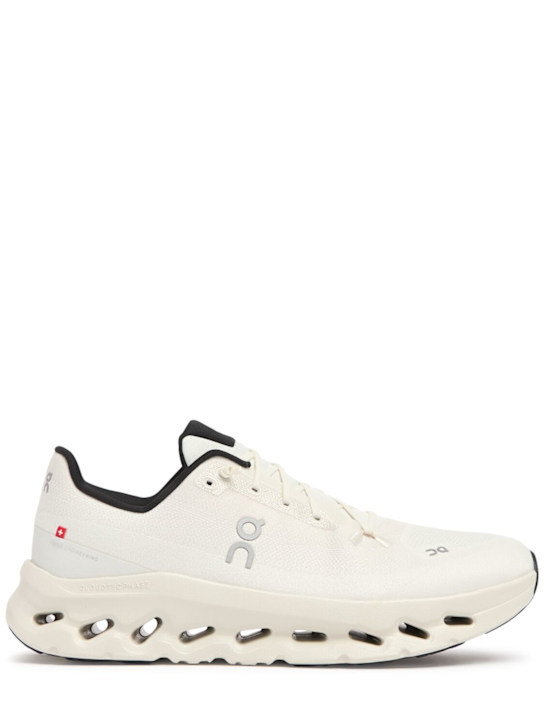 On - Cloudtilt sneakers