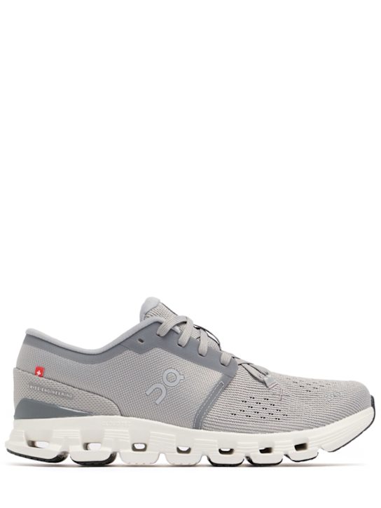 On - Cloud X 4 sneakers