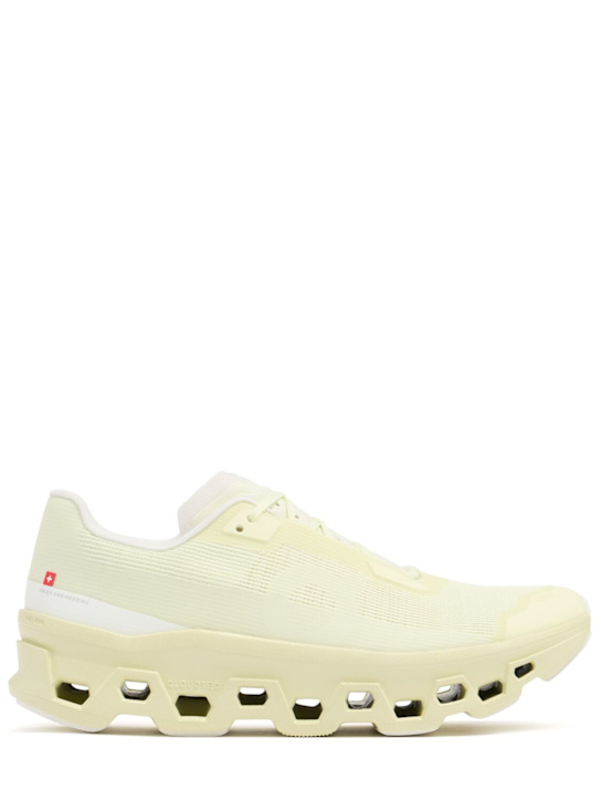On: Cloudmonster Void sneakers