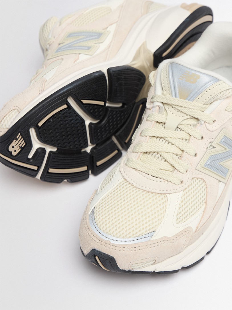 New Balance: 2010 sneakers