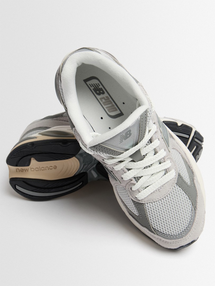 New Balance: 2010 sneakers