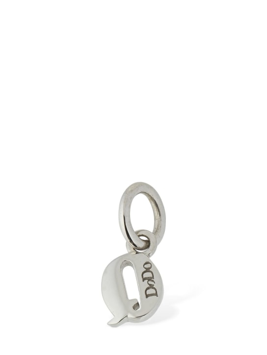 DoDo - 18KT White gold Q charm w/ diamonds