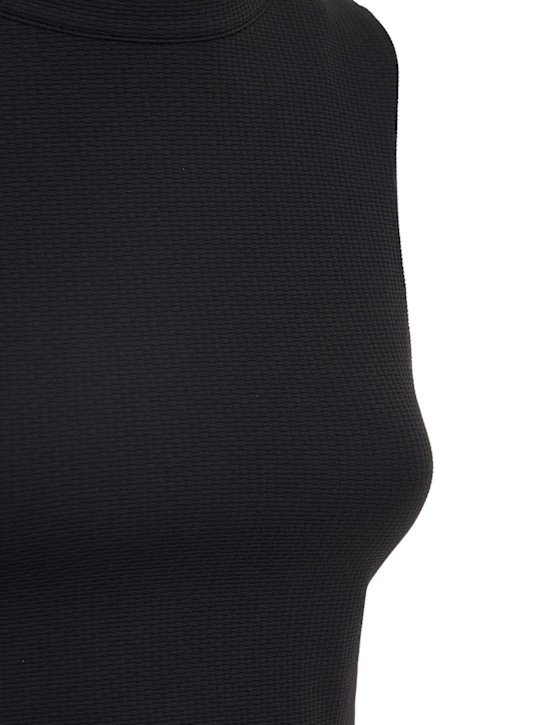 Marysia: Crop-Top aus Stretch-Technostoff „Victoria“