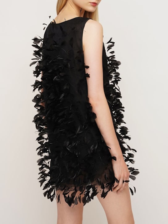 Max Mara: Vestido mini de chifón de seda y plumas