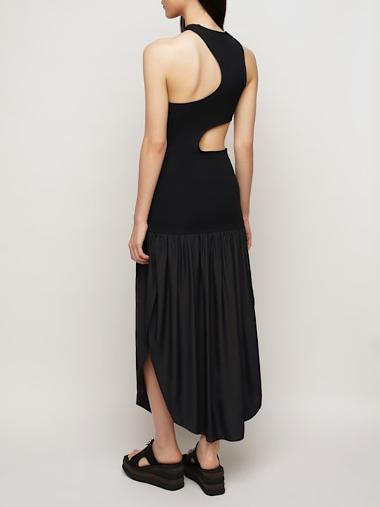Stella McCartney: Midikleid aus Strick und Seidensatin