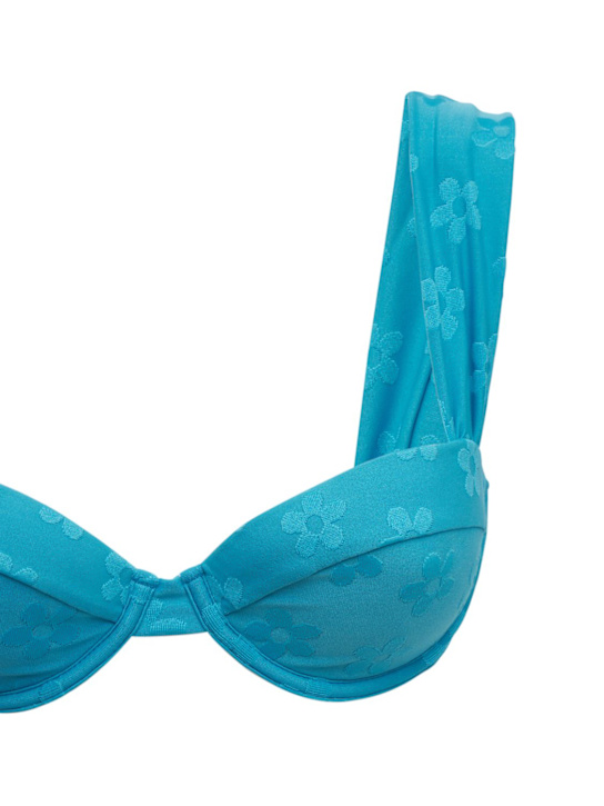 Weworewhat: Top de bikini de tech stretch con jacquard