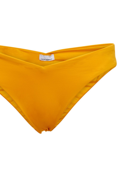 Weworewhat: Bas de bikini en tissu technique stretch Delilah
