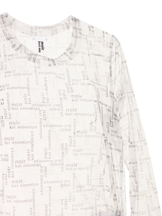 Noir Kei Ninomiya: T-shirt in tulle con logo