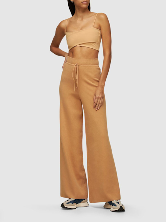 Live The Process - Peachskin-Hose mit weitem Bein „Baje“