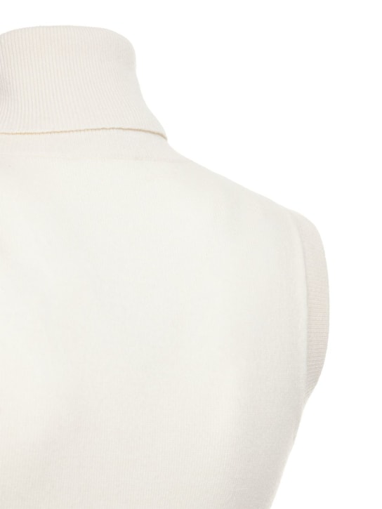 Michael Kors Collection: Haut sans manches en maille de cachemire col roulé