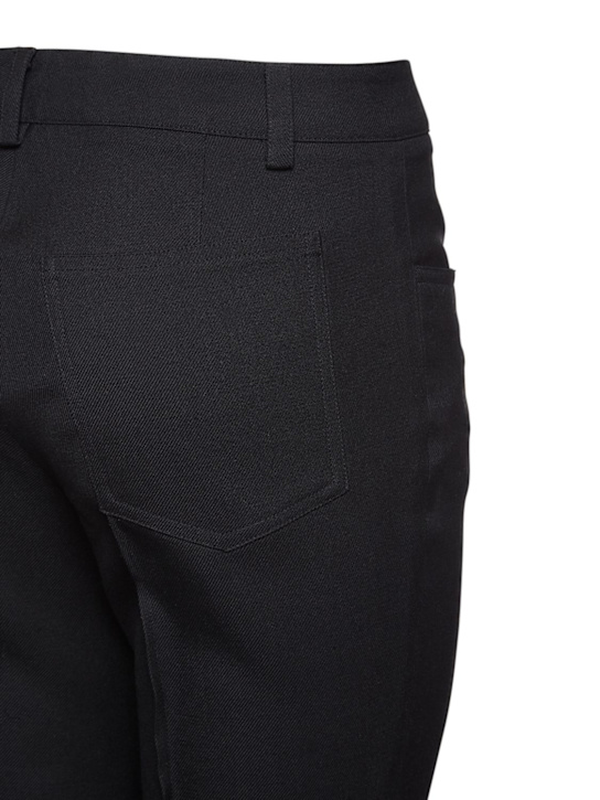 Giuseppe Di Morabito: HOSE AUS WOLLE