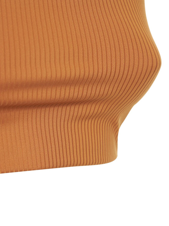Girlfriend Collective: Brassière en tissu technique stretch Tommy