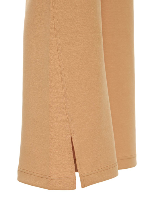 THE UPSIDE: Pantalones acampanados Penny