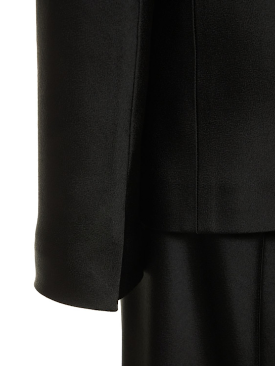 Maison Margiela: Traje de satén de mezcla de viscosa