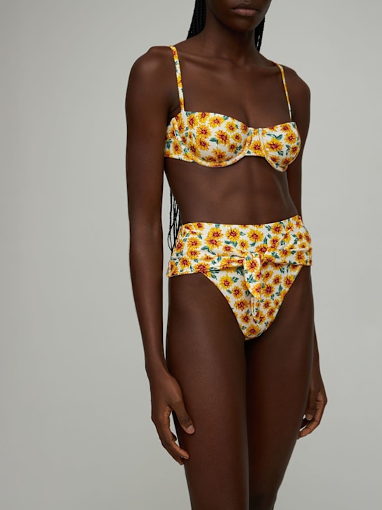 Weworewhat: Braguitas de bikini Riviera