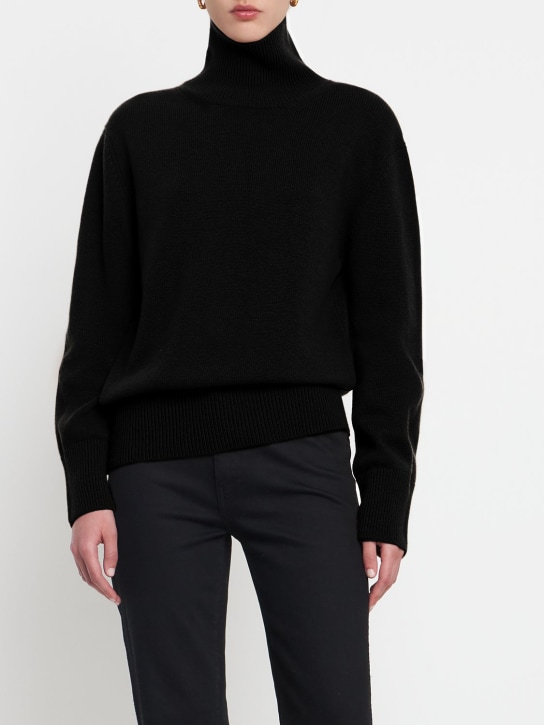 Annagreta - Luisa cashmere turtleneck sweater