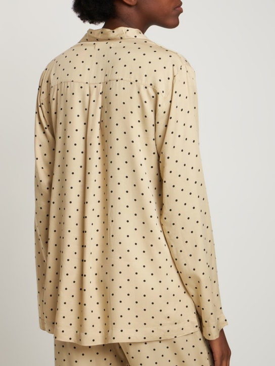 UNDERPROTECTION: Chemise de pyjama en satin Fie Up