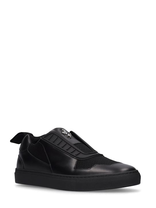 Ferrari: Sneakers basses en cuir