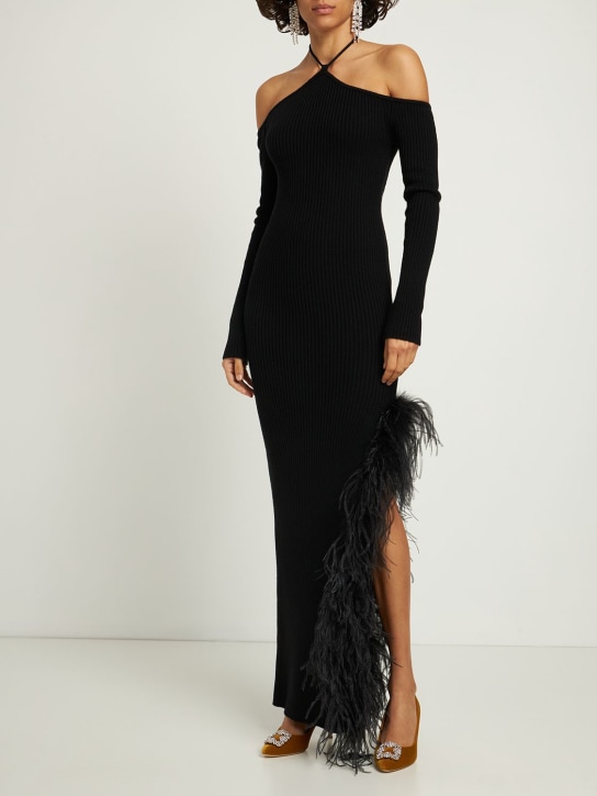 Giuseppe Di Morabito: Vestido corto asimétrico con plumas