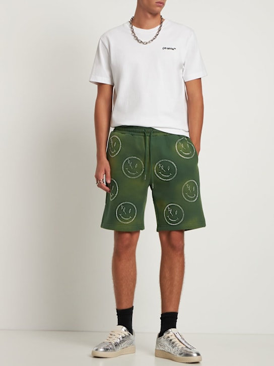 Retrovert: Sports shorts with print
