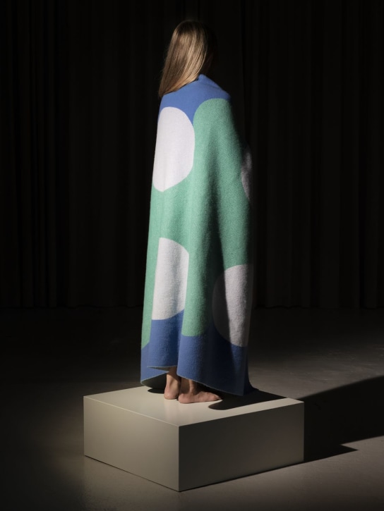 Raawii: Plaid Teenages From Mars