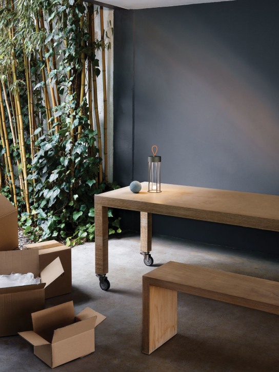 Flos: In Vitro Unplugged portable table lamp
