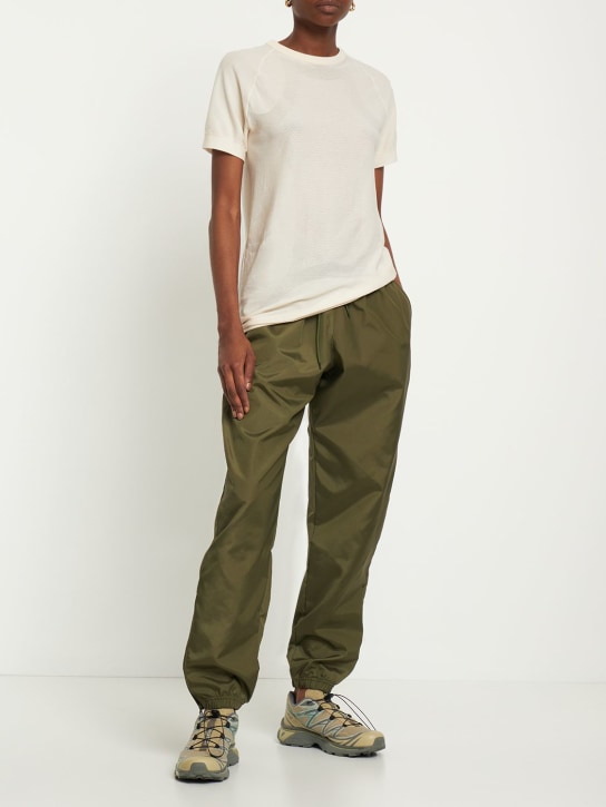 Roa: Seamless t-shirt