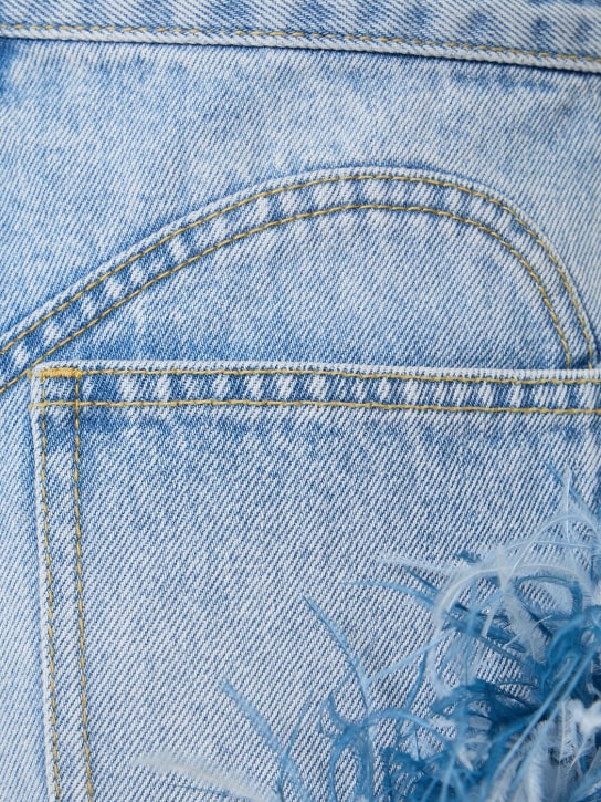 Area: Cotton denim hot shorts w/ feathers