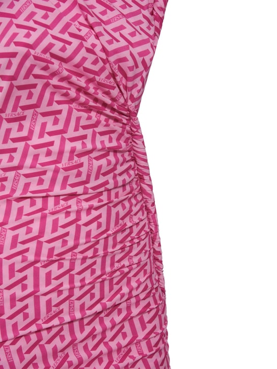 Versace: Robe courte en sablé imprimé monogramme