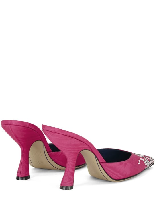 IINDACO: 95mm hohe Mules aus Satin „Carmen“