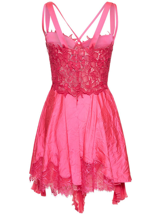 Versace: Robe courte en dentelle et satin