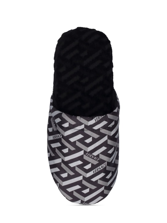 Versace: Pantoufles Greca Signature