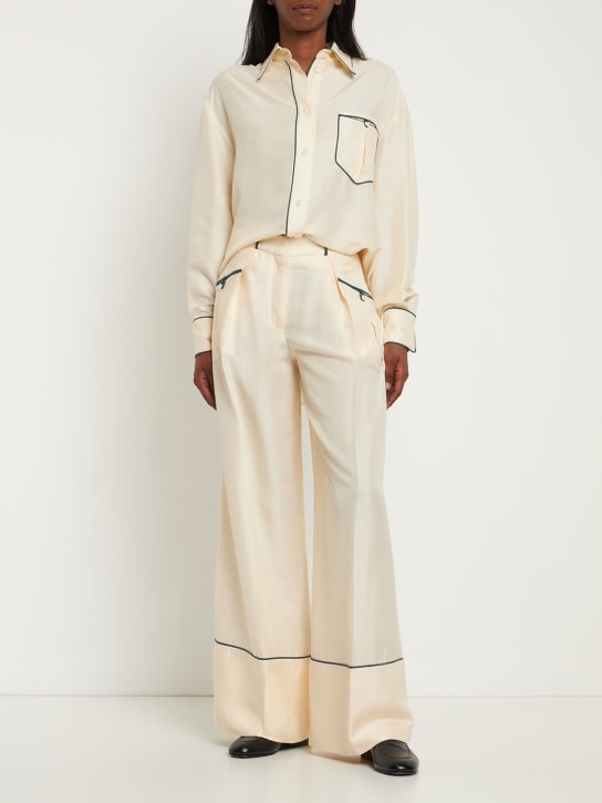 Bally - Seidensatinhose mit Lederborte