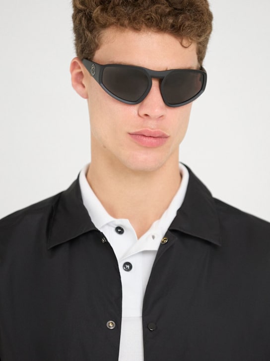 Moncler: Lunettes de soleil futuristes Pentagra