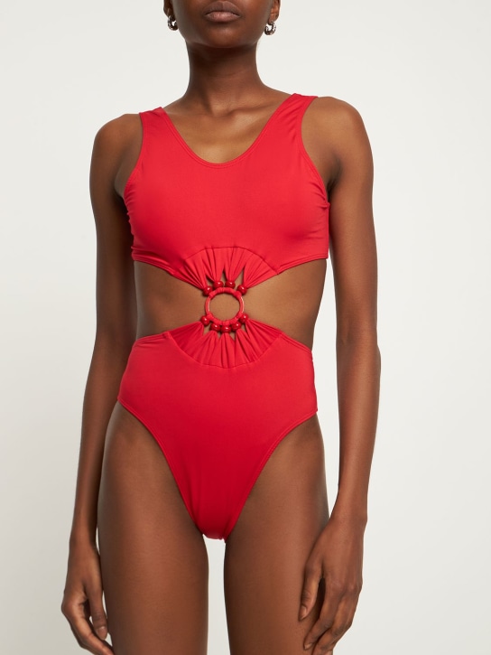 Leslie Amon: Maillot de bain une pièce Sol