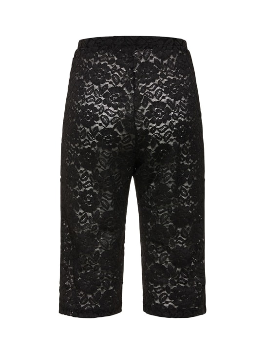 Interior: Carrie stretch lace shorts