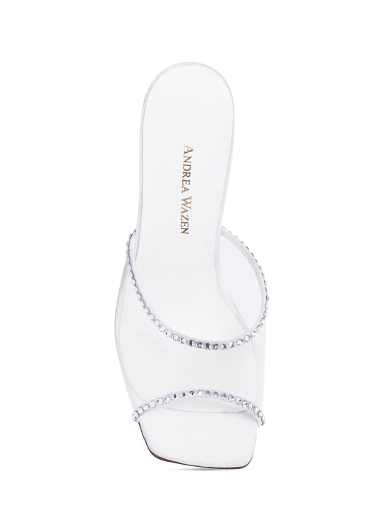 Andrea Wazen: Mules en PVC et cristaux Gloria 90 mm