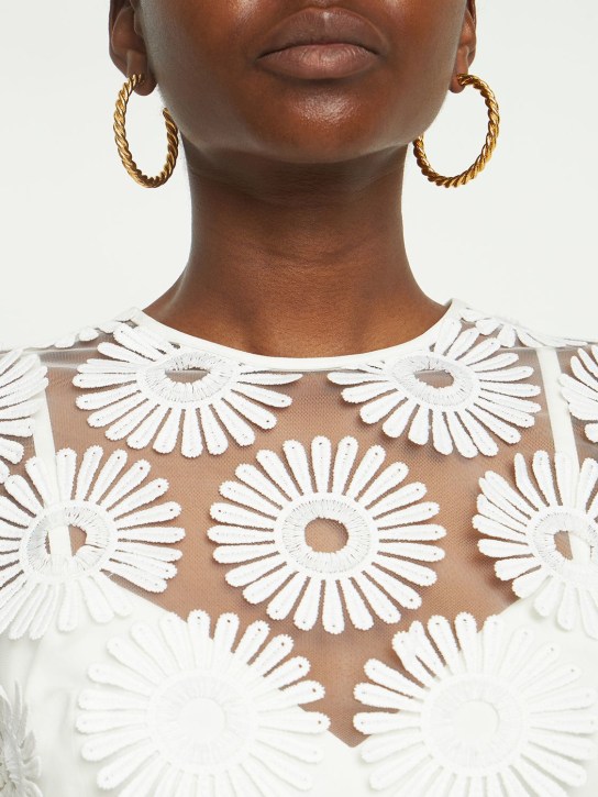 Destree: Hoop Earrings