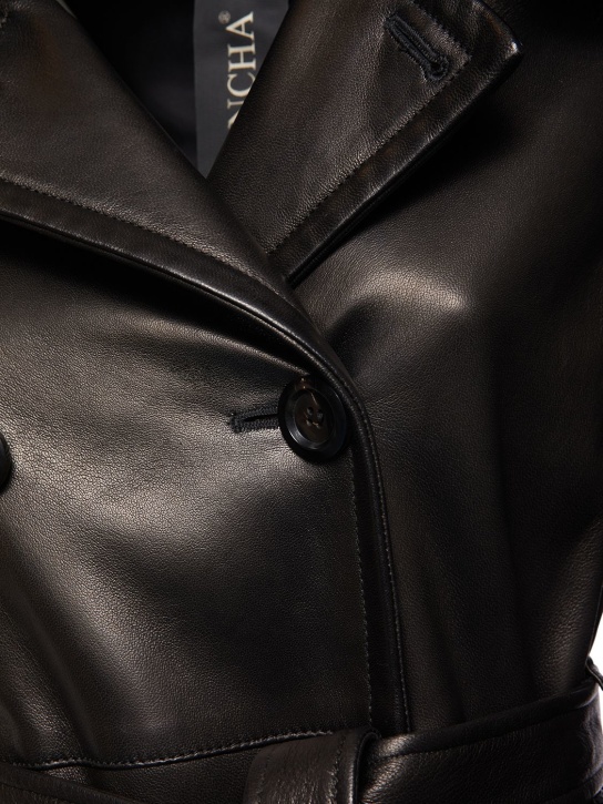 Blancha: Trenchcoat aus Shearling und Leder